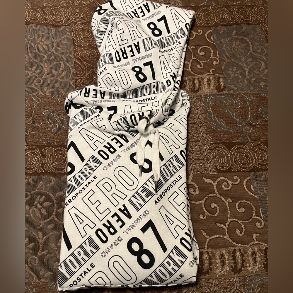 Repeating Aero 87 New York Pullover Hoodie